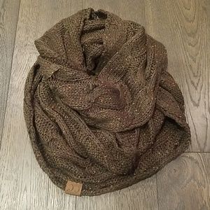 NWOT Infinity Sweater Scarf
